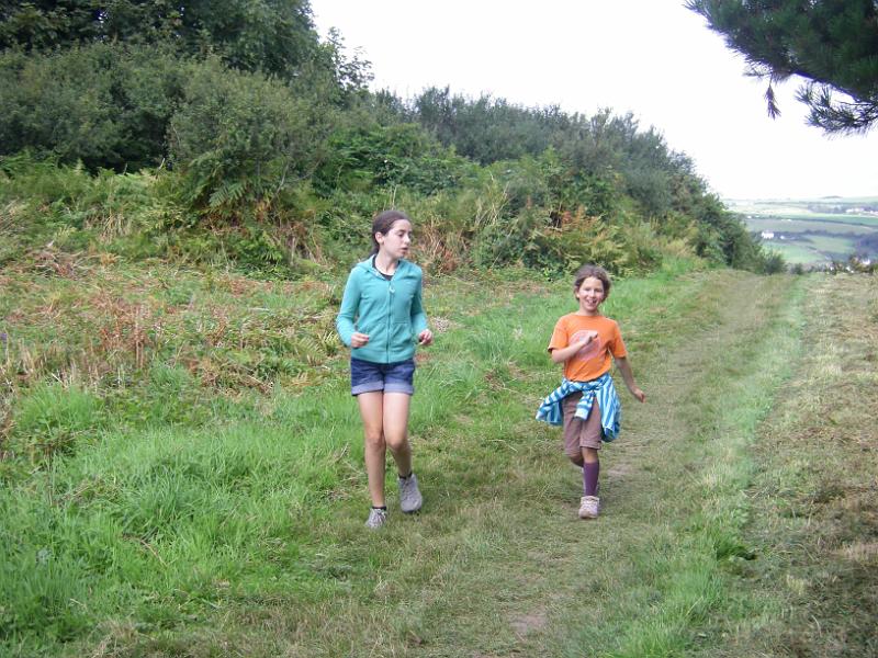 IMGP0906.JPG - Gabrielle & Vita running on the Welsh Coastal Trail above Little Haven